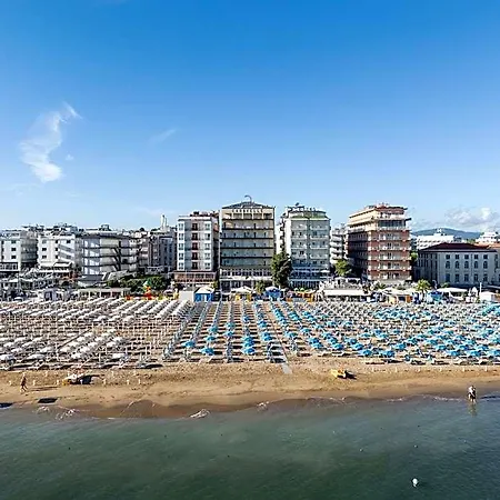 Caravelle 4*